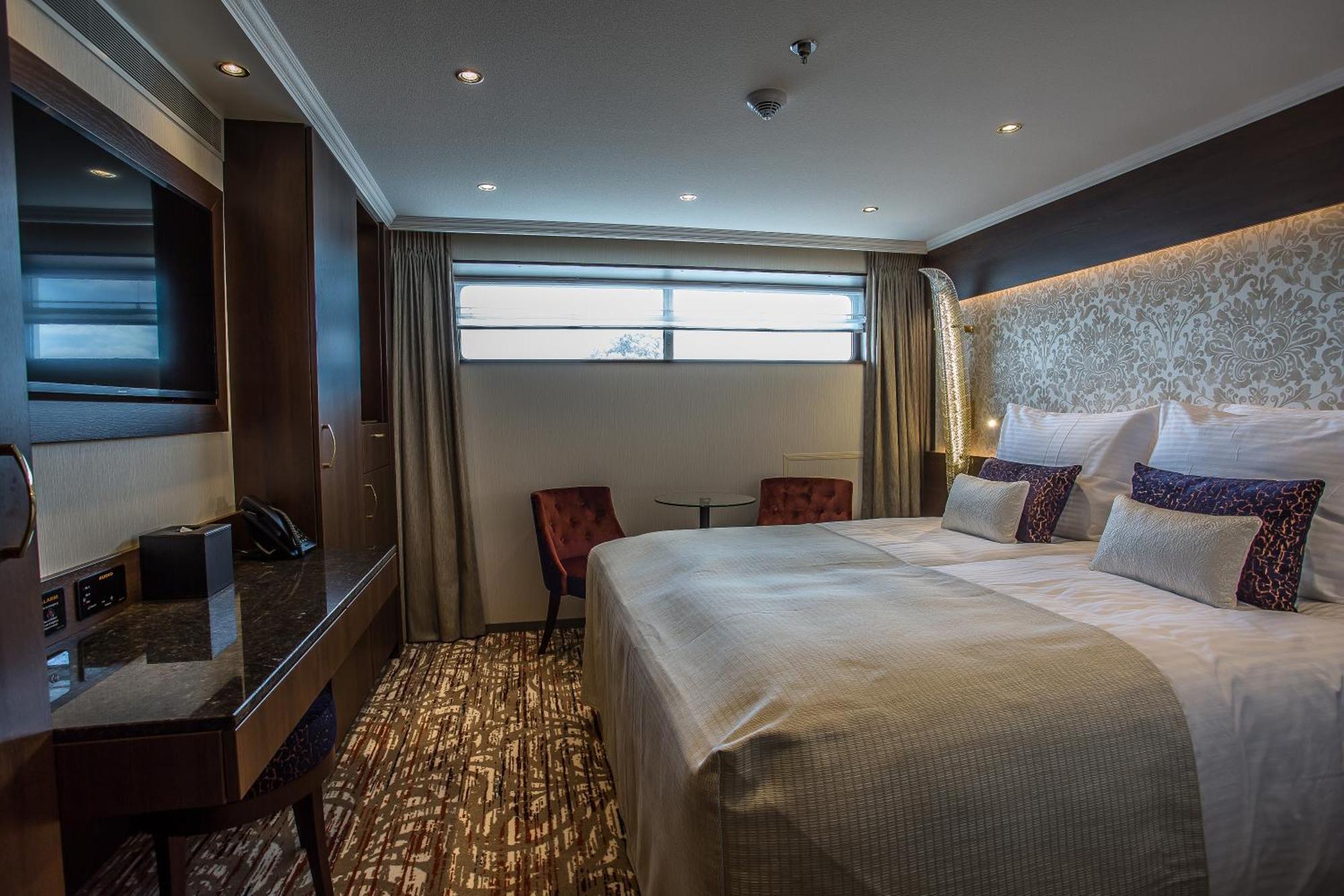Hotelship Ms Oscar Wilde Hotel 4*